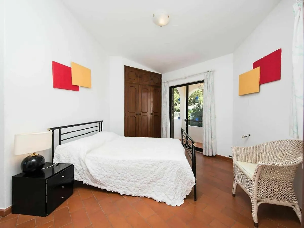 Modern Holiday Home In Quarteira With Swimming Pool Portugalsko