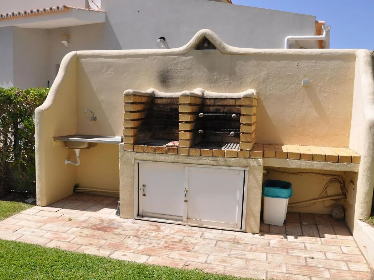 Modern Holiday Home In Quarteira With Swimming Pool Portugalsko