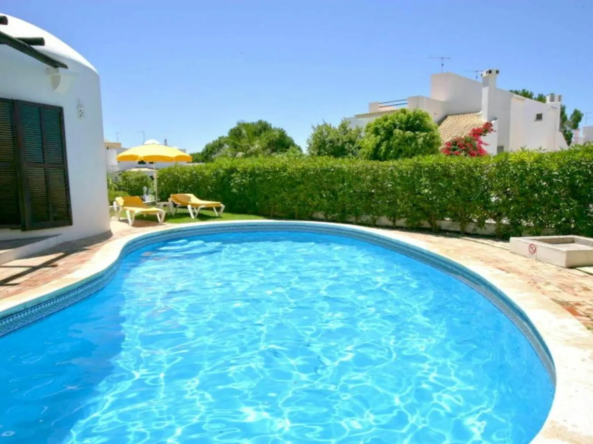 Modern Holiday Home In Quarteira With Swimming Pool 0*,